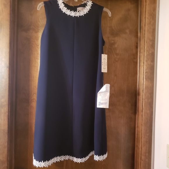 NWT Nanette Lepore navy blue swing with white floral lace trim - Picture 5 of 8